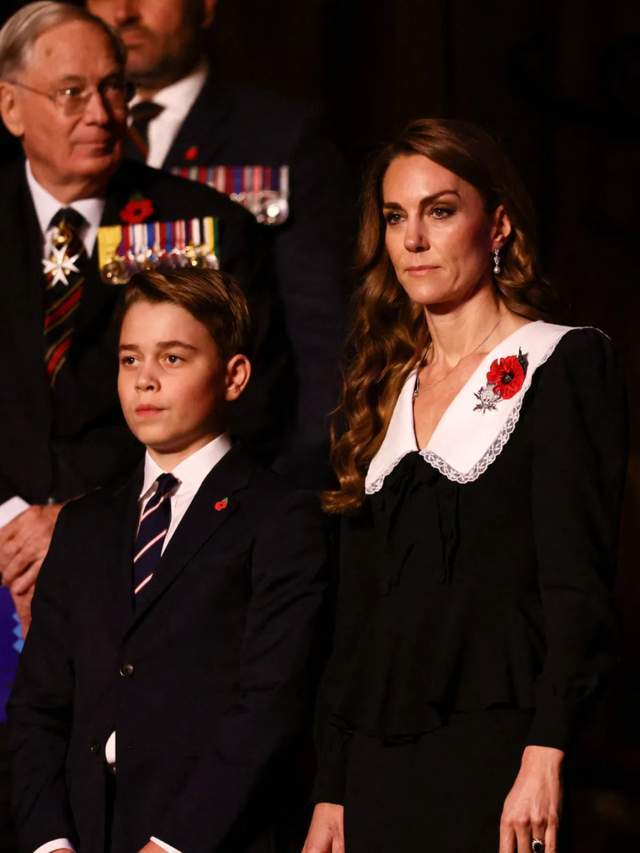 娃领大衣清新脱俗乔治王子当护花使者瓦力棋牌游戏凯特王妃走少女路线娃(图10)