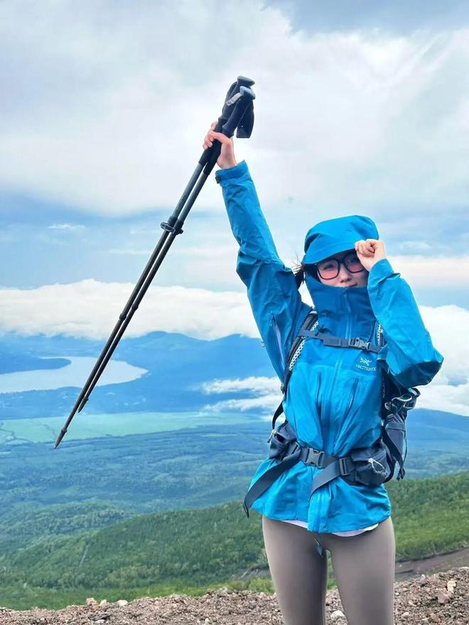 人却也让品牌闪闪发光瓦力棋牌游戏她只一个(图2)